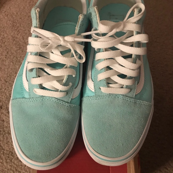 Old Skool Vans - Picture 1 of 4